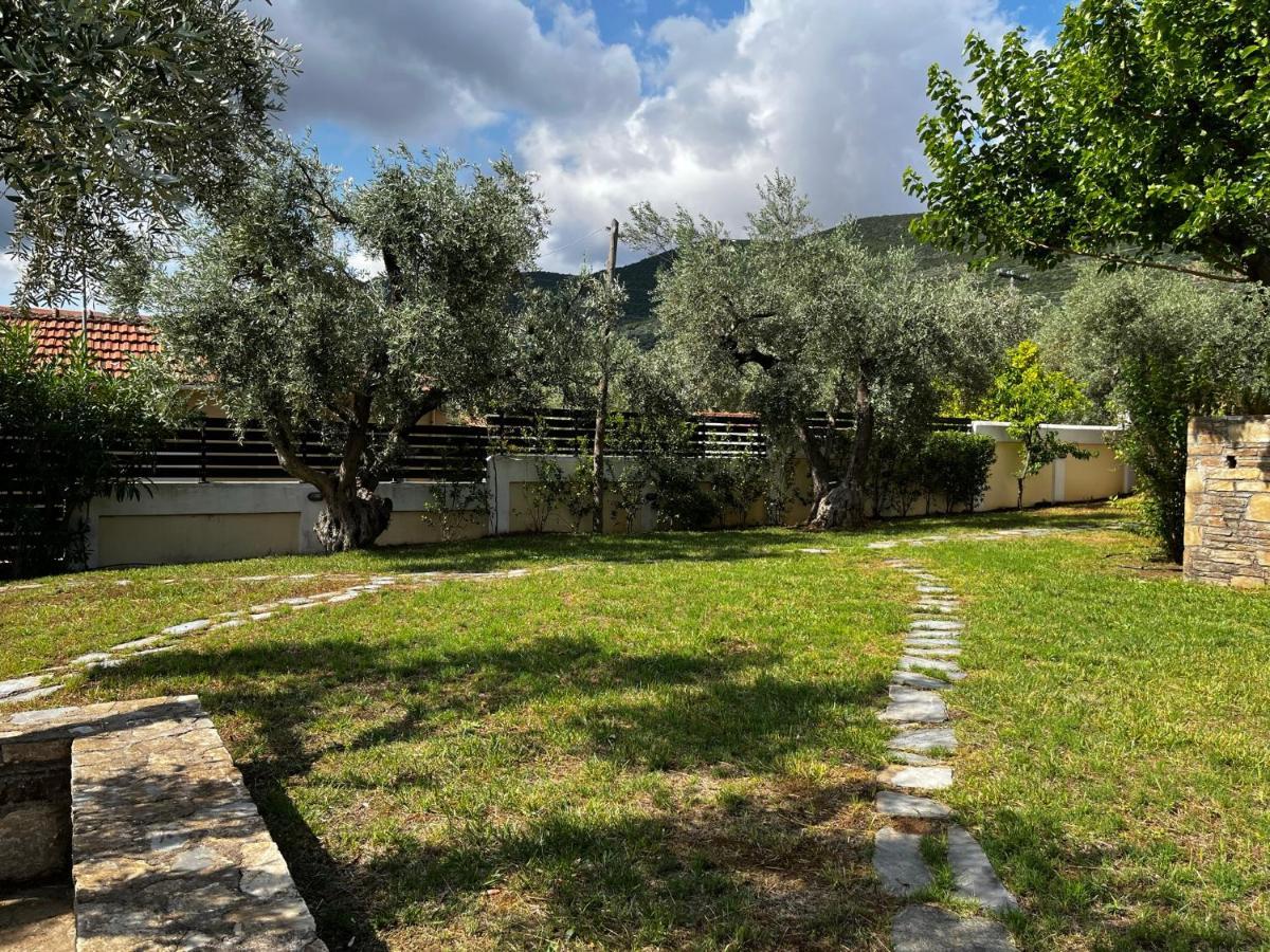 Villa Liana Szúrpi Kültér fotó