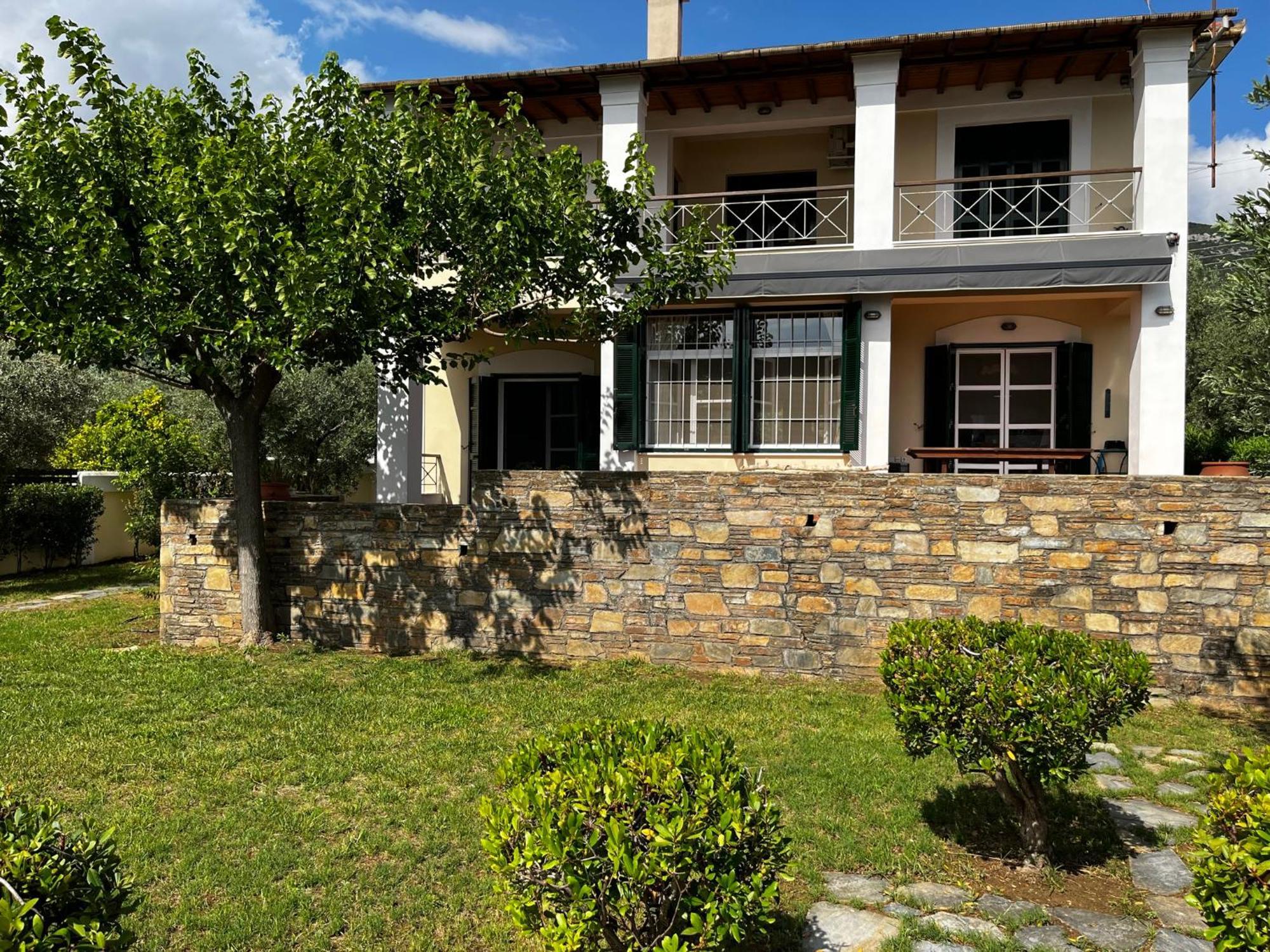 Villa Liana Szúrpi Kültér fotó