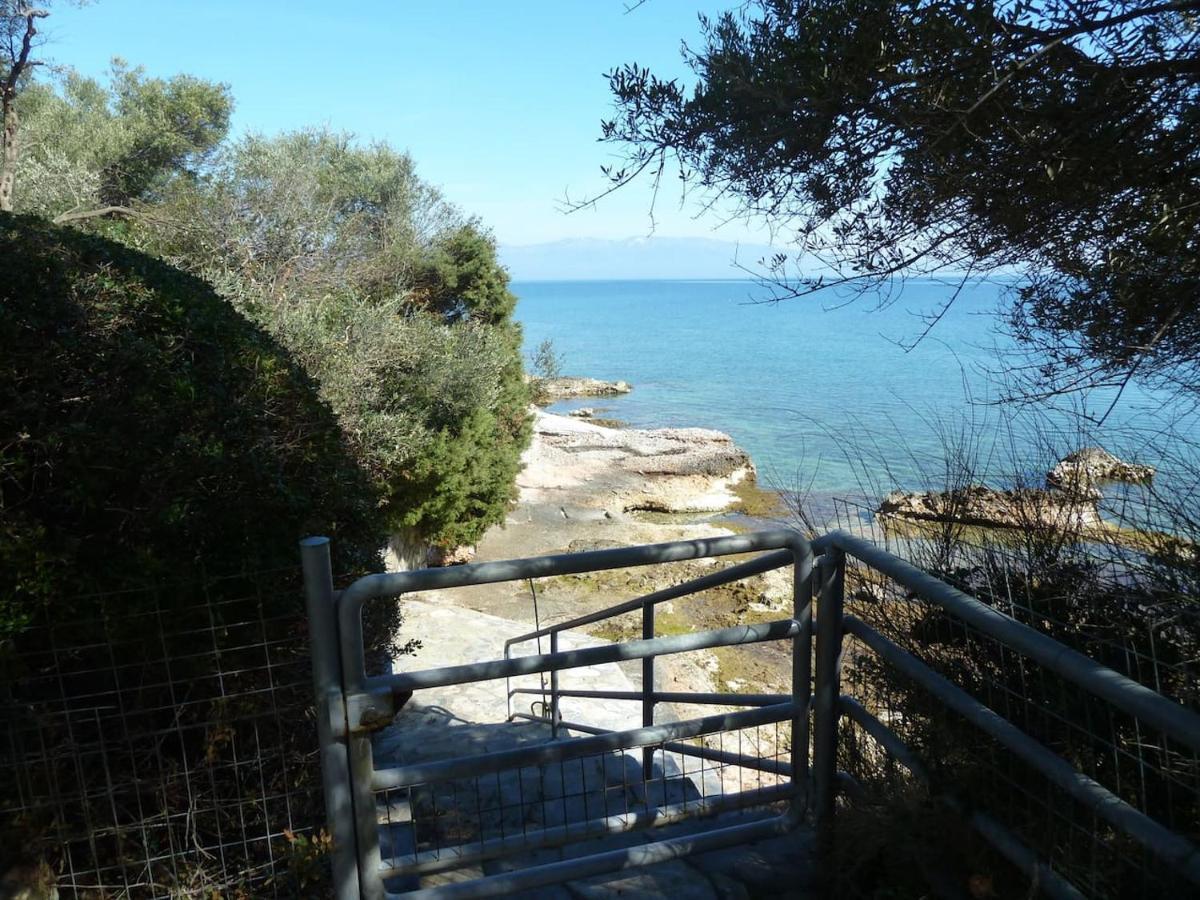 Villa Liana Szúrpi Kültér fotó