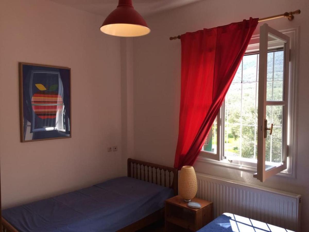 Villa Liana Szúrpi Kültér fotó